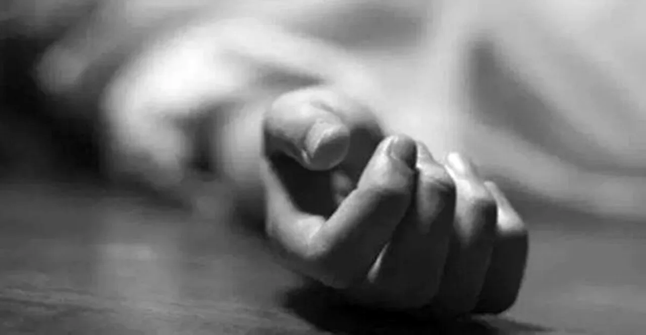 A student dies in classroom of government school in Delhi