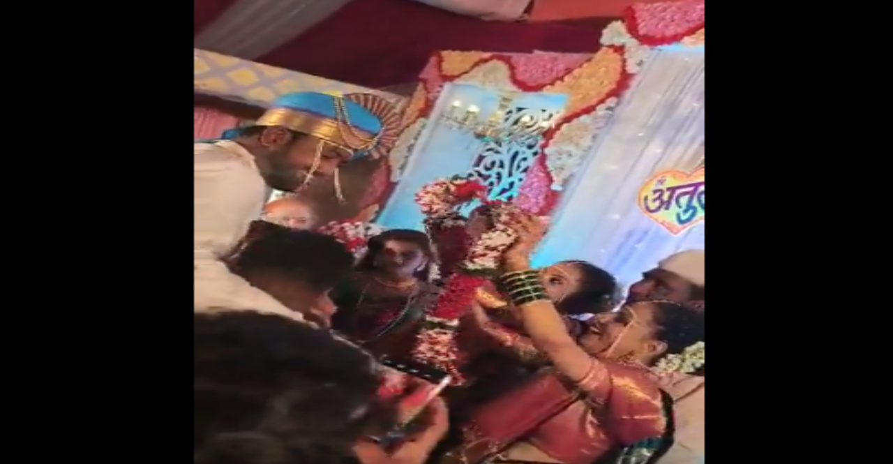 Twin Sisters Married One Man
