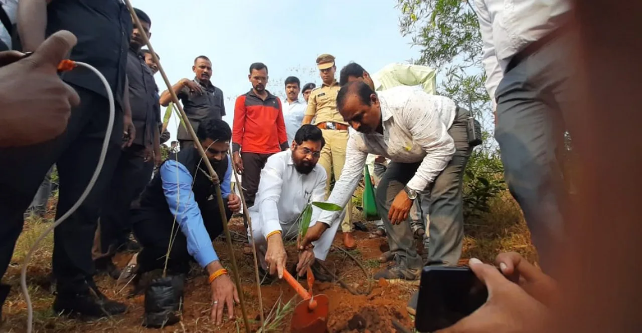 Maharashtra CM Eknath Shinde did Bamboo plantation at Dare in Satara