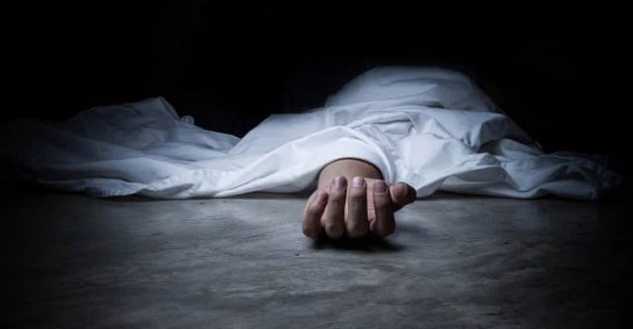 Incident like Burari deaths in Dhule Maharashtra 4 dead bodies found in the house