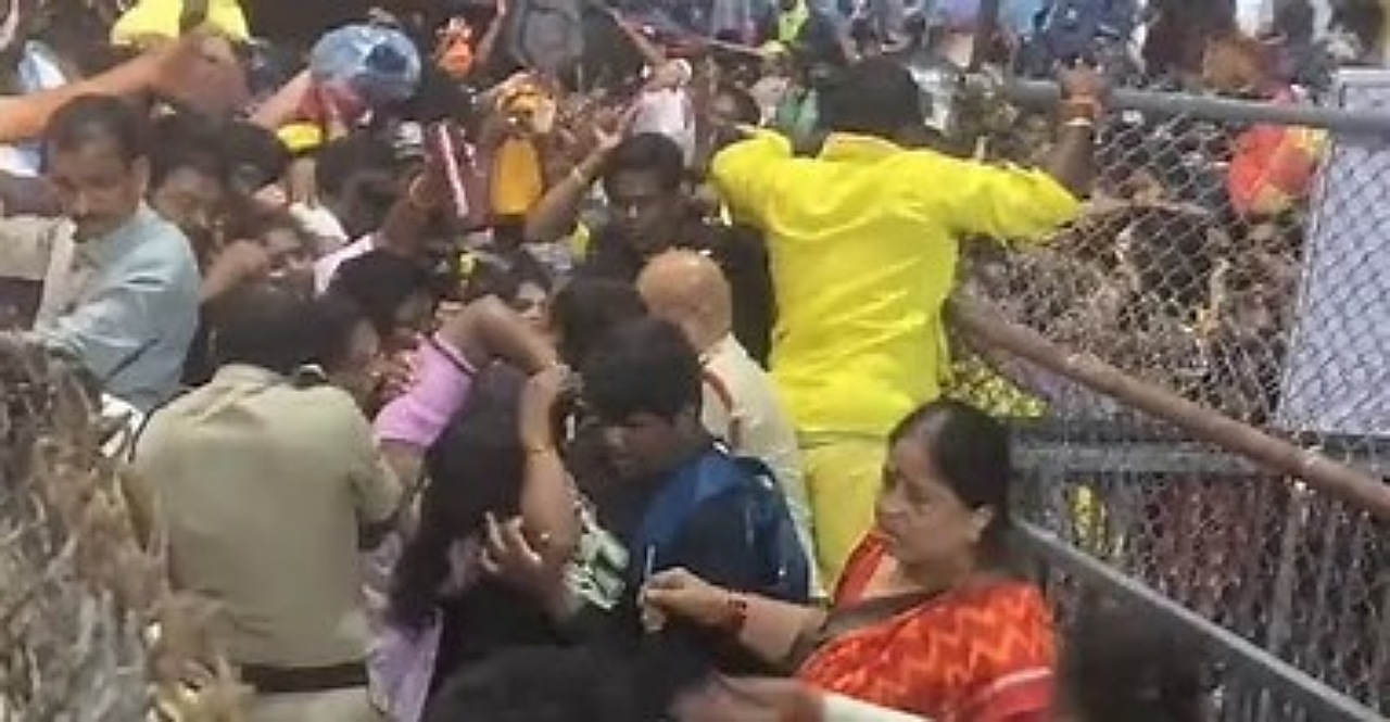 reason behind Tirupati Temple Stampede 6 people died
