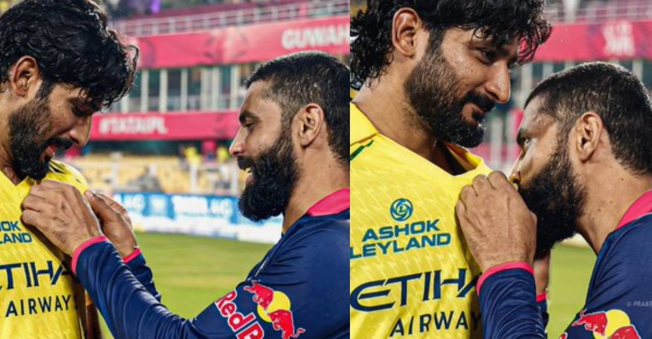 Ravindra Jadeja Kisses CSK logo