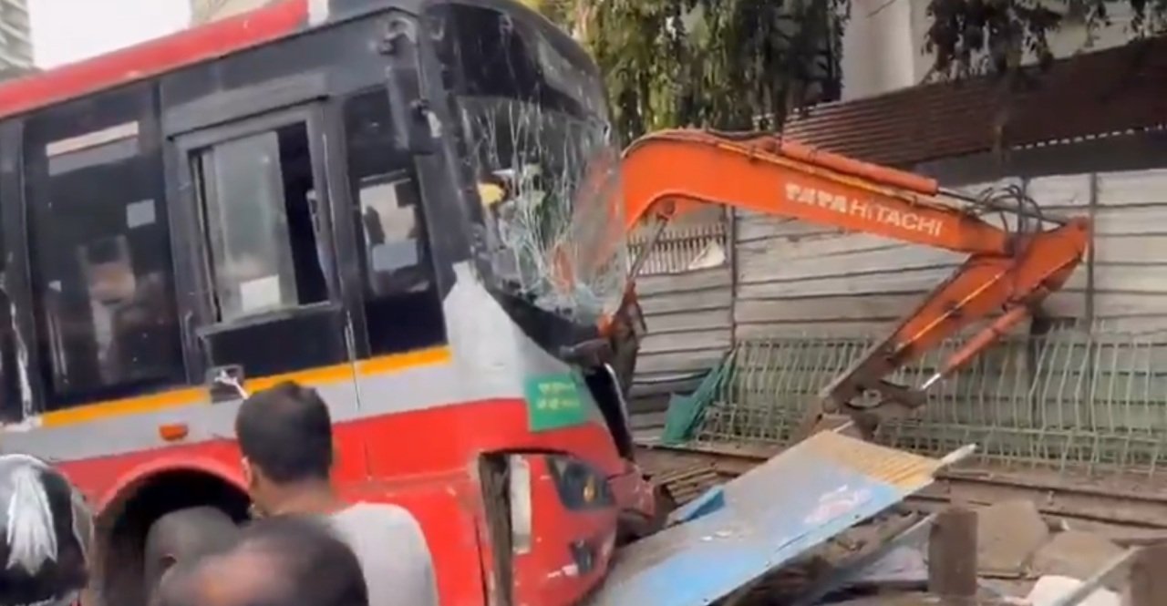 BEST Bus Accident Dadar